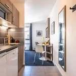 Nemea Grand Coeur Centre מלון דירות