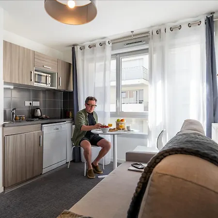 מלון דירות Nemea Grand Coeur Centre 4*