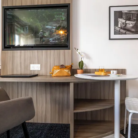 Nemea Grand Coeur Centre 4* נאנסי